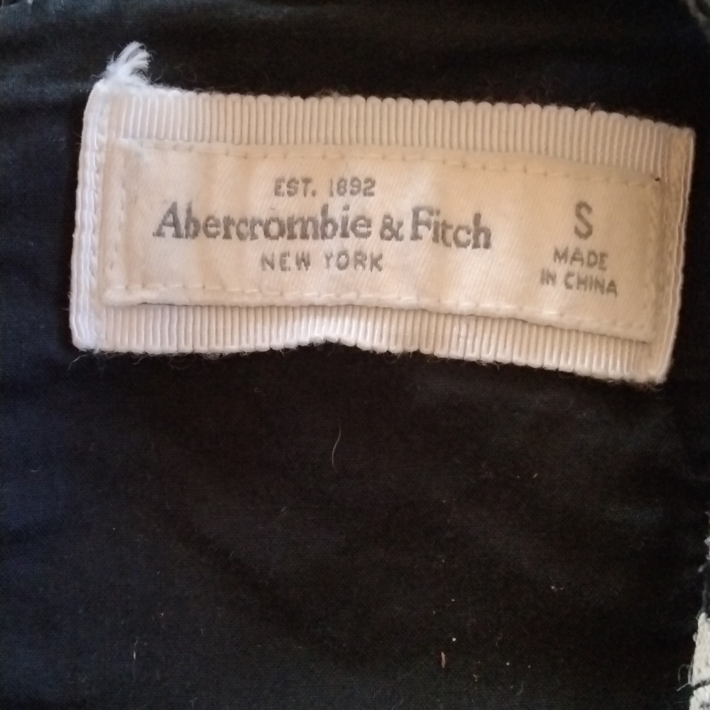 Abercrombie & Fitch Black and silver size small dress. Supercute style! - Picture 8 of 13